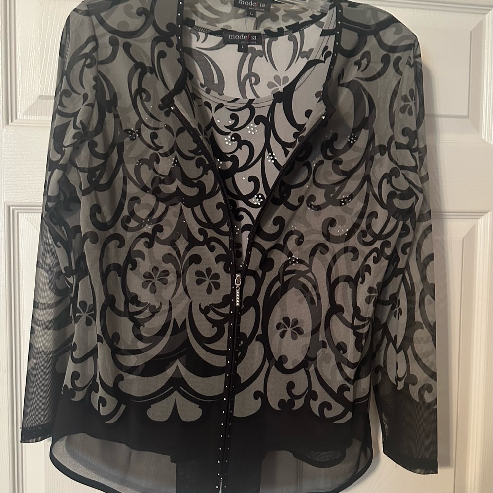 New Beautiful 2 Piece Top